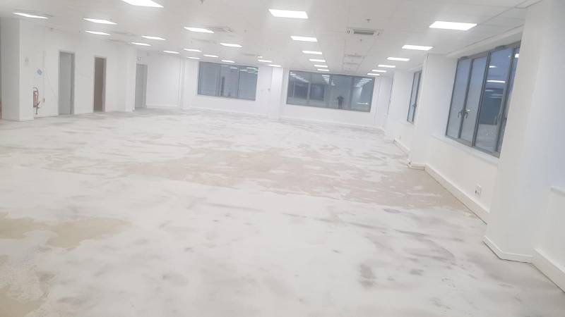 Mise en place d'un sol en PVC a Saint-Vulbas 01150 par Signature Resine