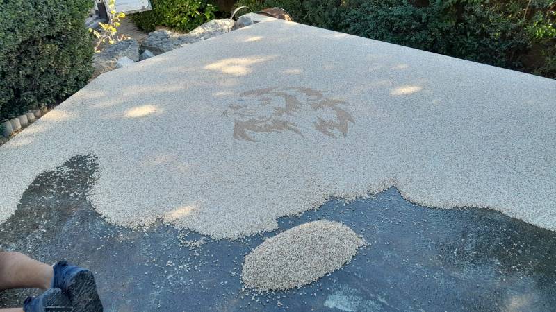 Réalisation d'une terrasse de 75m2 en moquette de pierre à Colombier Saugnieu proche de Lyon